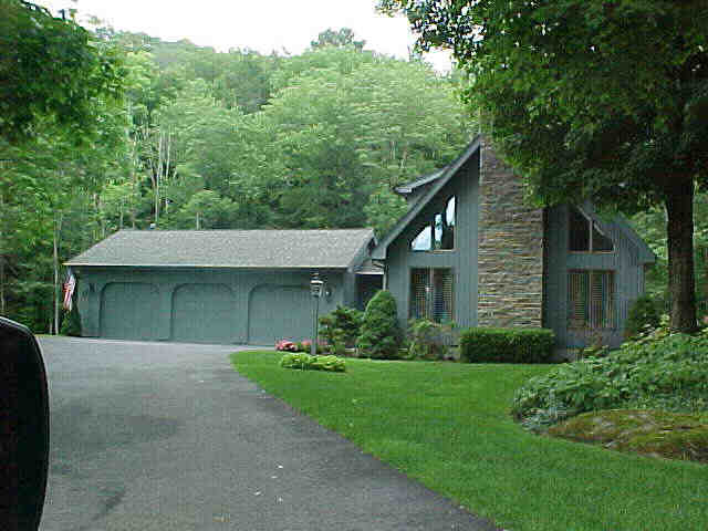 Building photograph for 170 SALMON KILL ROAD